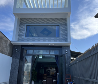 ANH KHẢI Ở SUỐI SÂU